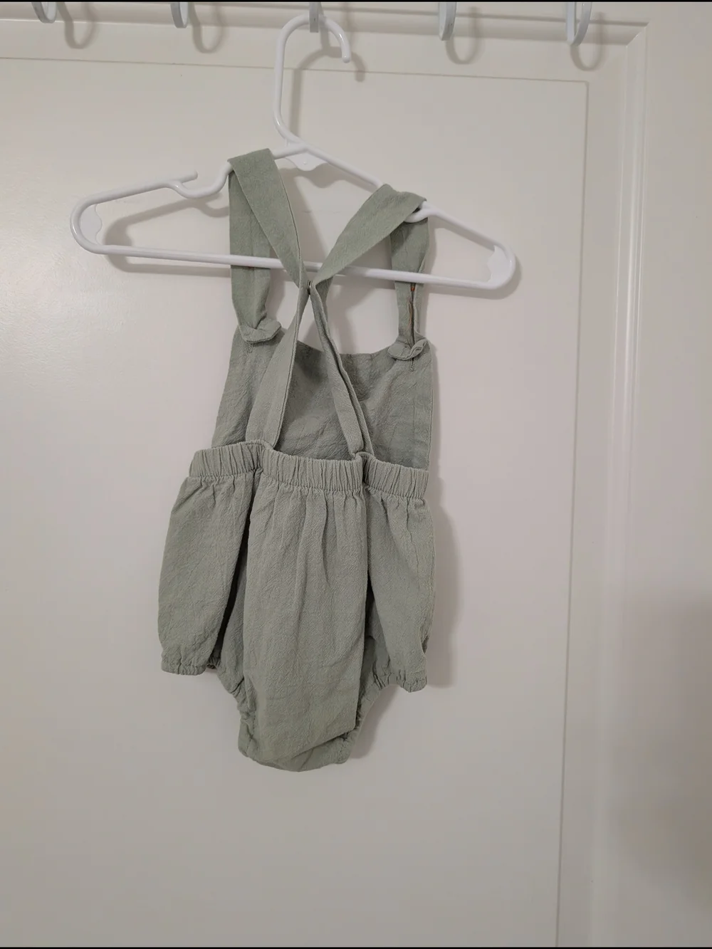 💥3/$24 Sage Green Goose Embroidered Bubble Romper - Picture 4 of 5